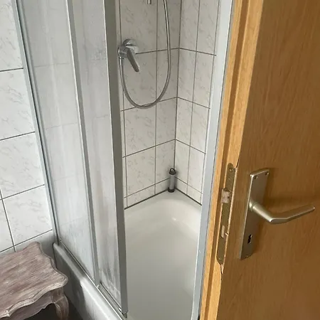 4 Personen Monteurs Gästewohnung Am Geiseltalsee * Braunsbedra